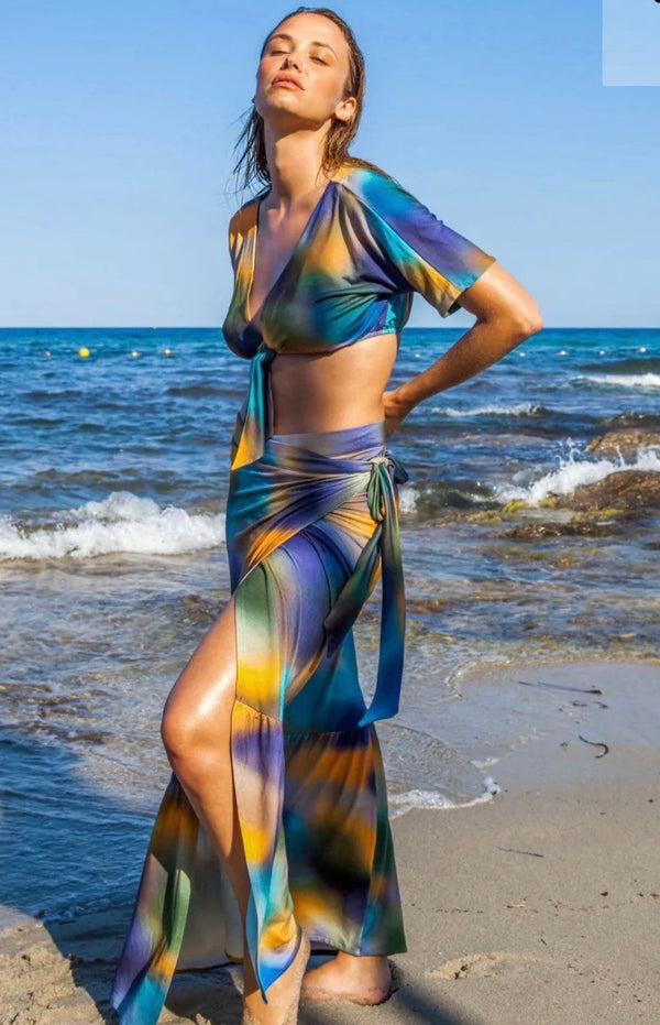 Tatiane De Freitas Jupon Tie-Dye Manou Beach Skirt in Blue